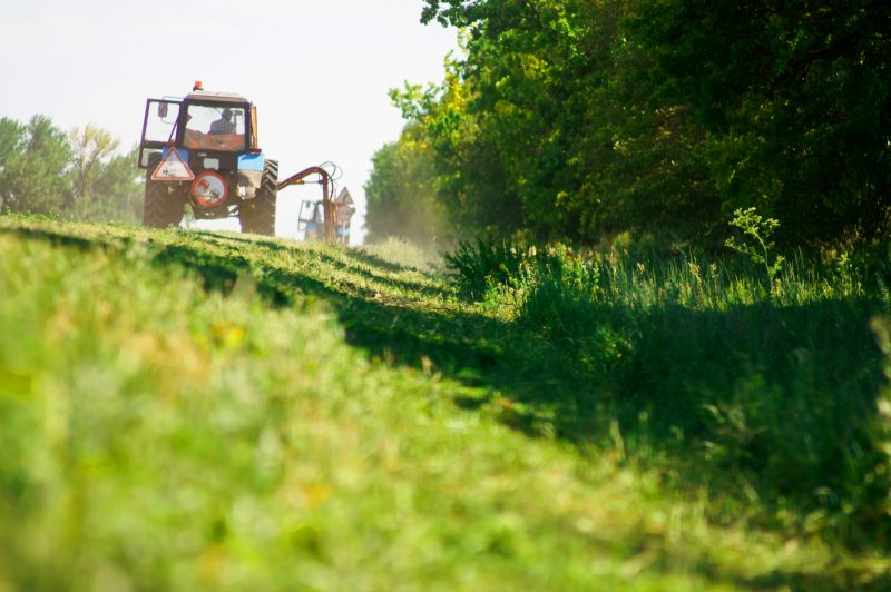 Acreage Mowing Service in Waldorf, MD
